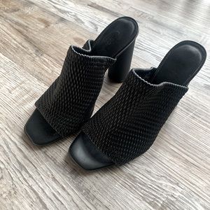 BCBGeneration Isodora Quilted Heels